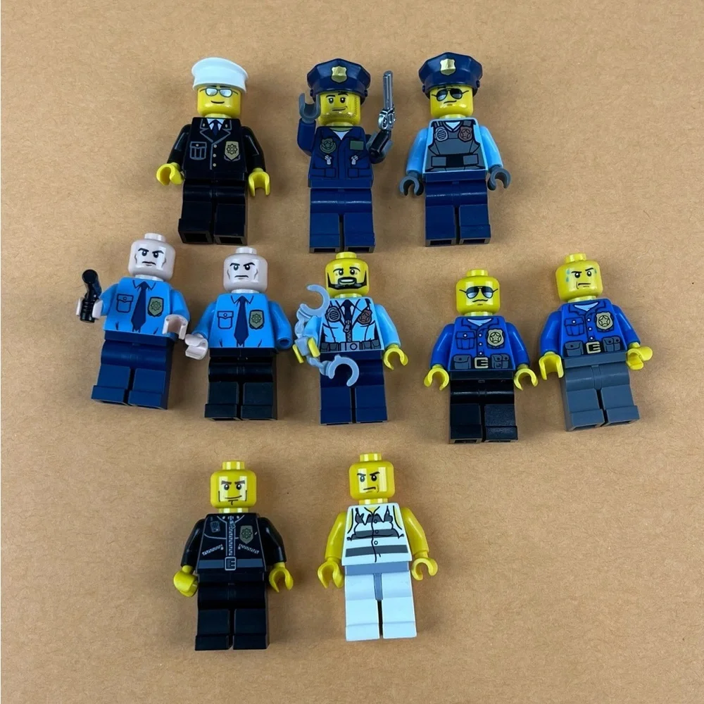 LEGO Police and Prisoner Minifigure lot and Accessories Lot of 10